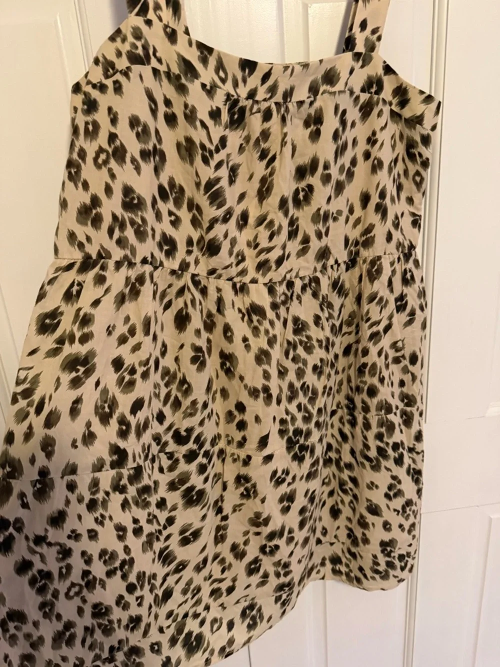 Heartloom Nikka Tiered Leopard Print Mini Dress Large Sleeveless Neutral - Picture 4 of 7